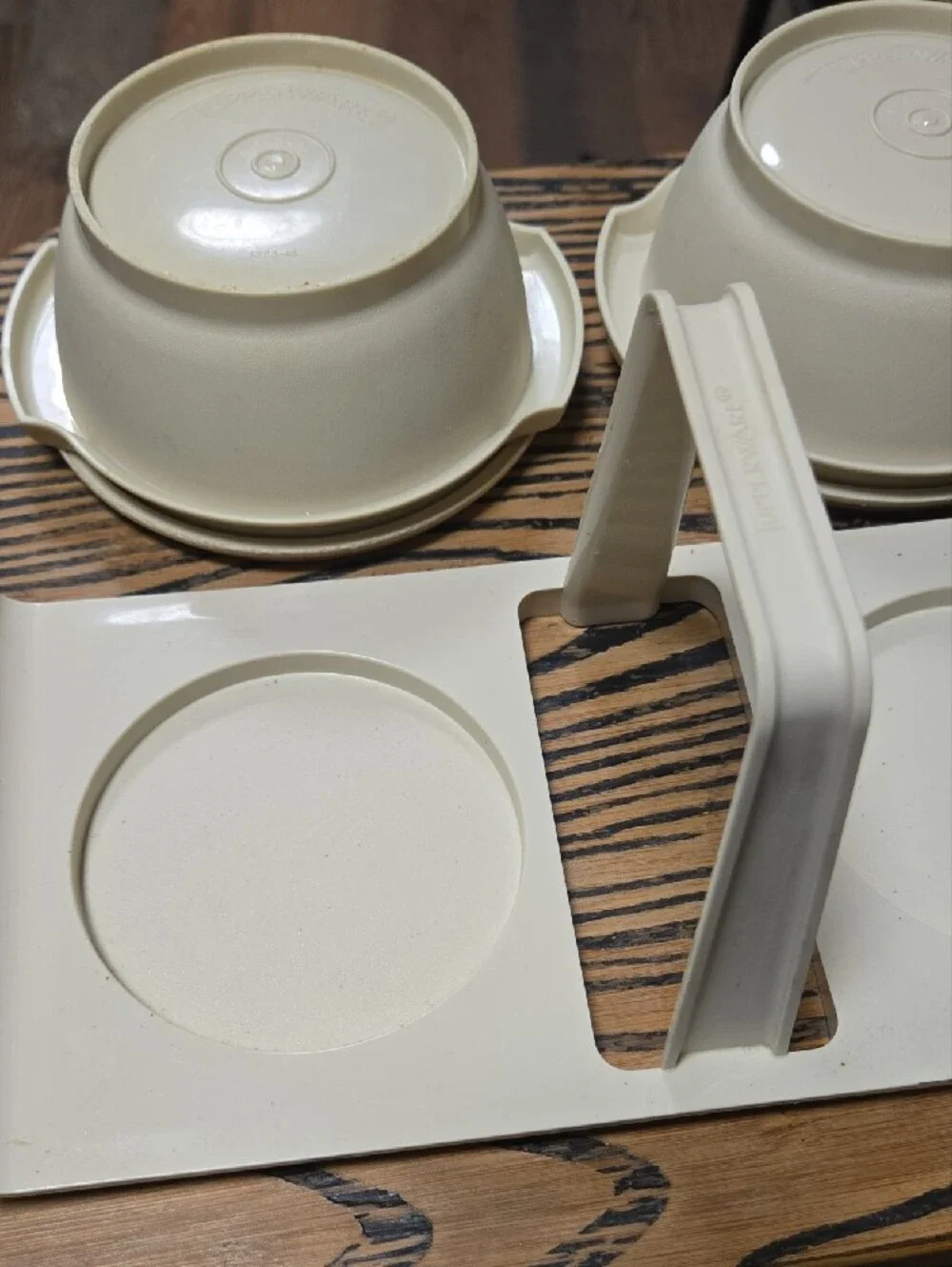 Tupperware Servalier bowl caddy set
